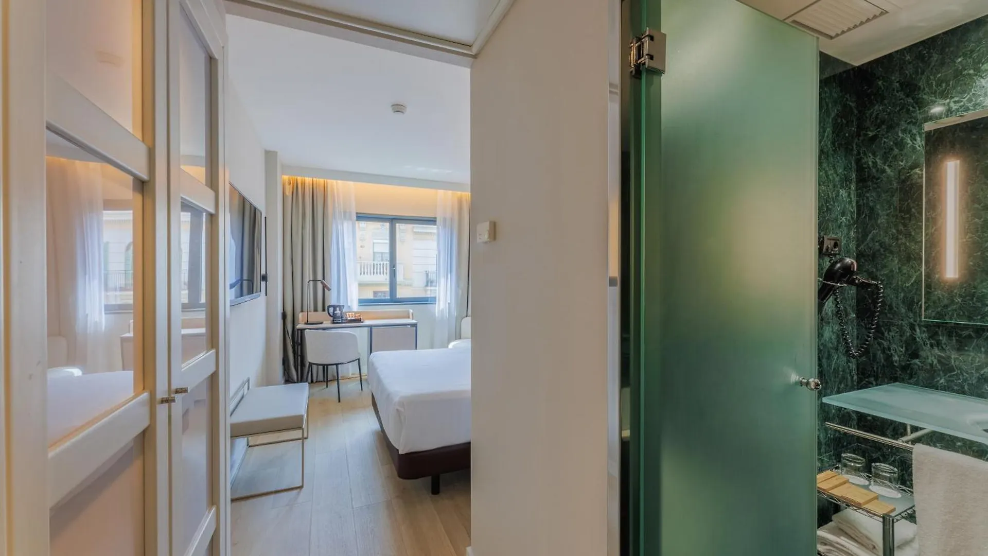 Hotel Vilamari Barcelona Spain